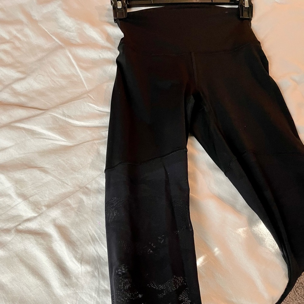 lululemon mesh leggings